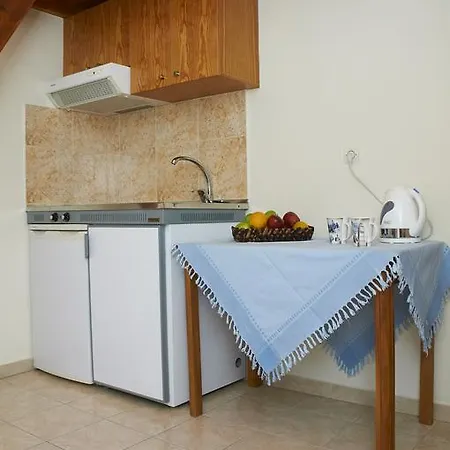 Apartament Kamares *
